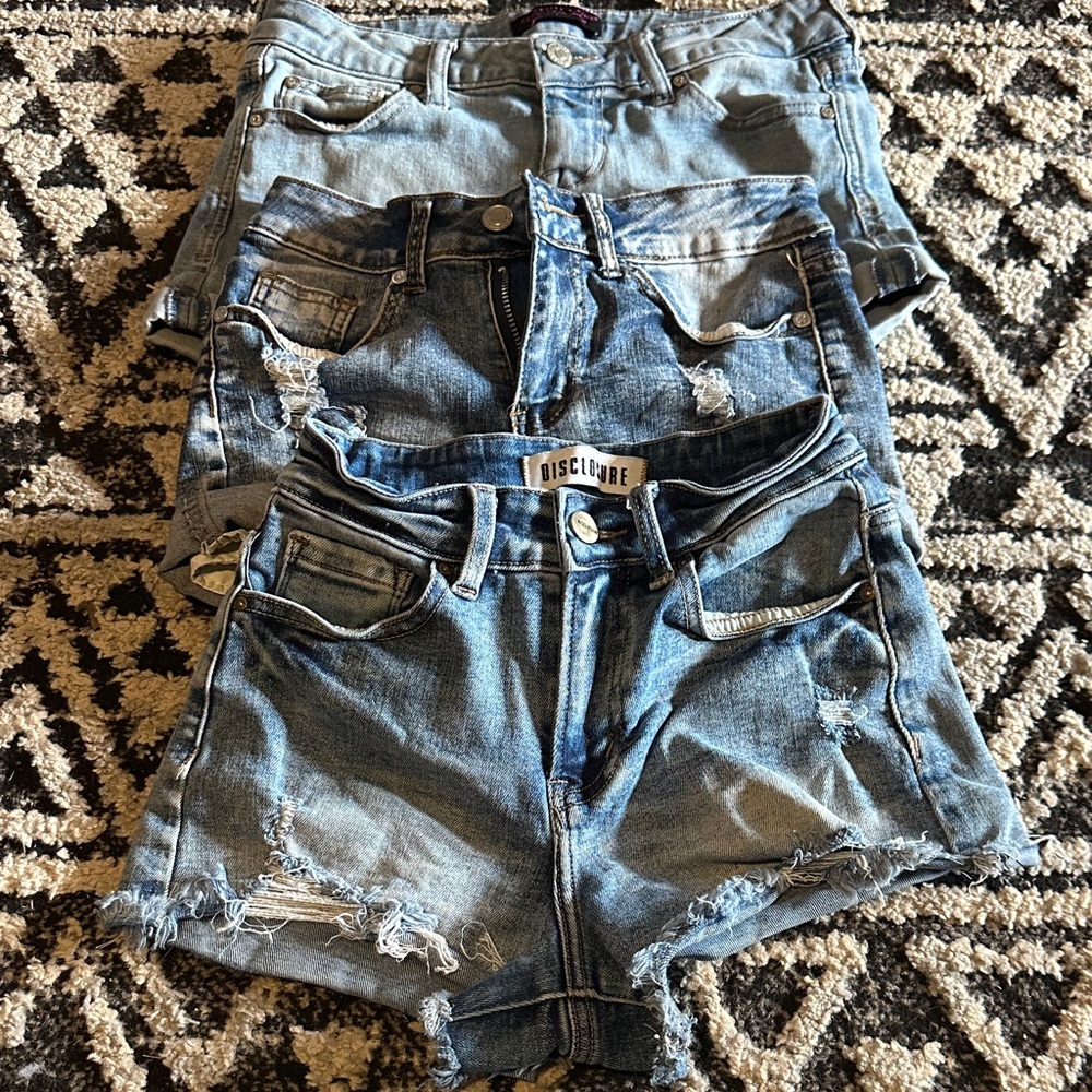 Bundle of 3 shorts